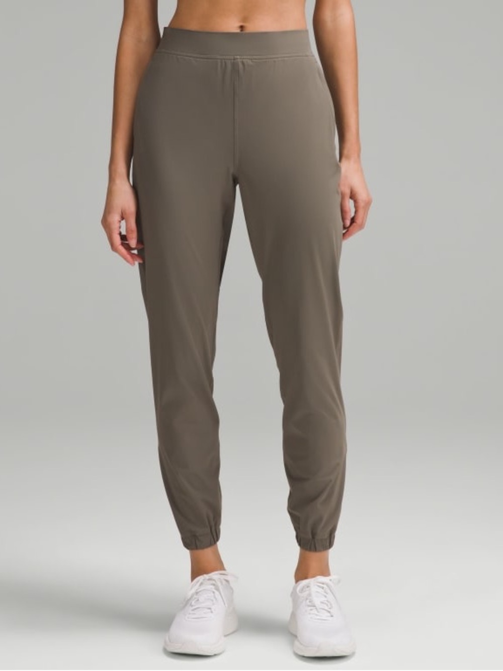 Lululemon women’s Adapted State High-Rise Jogger. Size 2